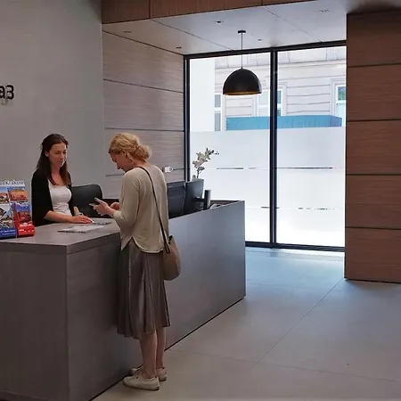 Boutique 108 - Old City, Luxury Apt. With A Garage Kraków Zewnętrze zdjęcie