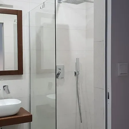 Boutique 108 - Old City, Luxury Apt. With A Garage Kraków Zewnętrze zdjęcie
