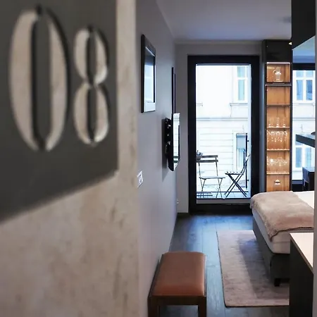 Boutique 108 - Old City, Luxury Apt. With A Garage Kraków Zewnętrze zdjęcie
